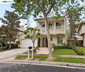 8148 Briar Oaks Dr, San Ramon, CA 94582