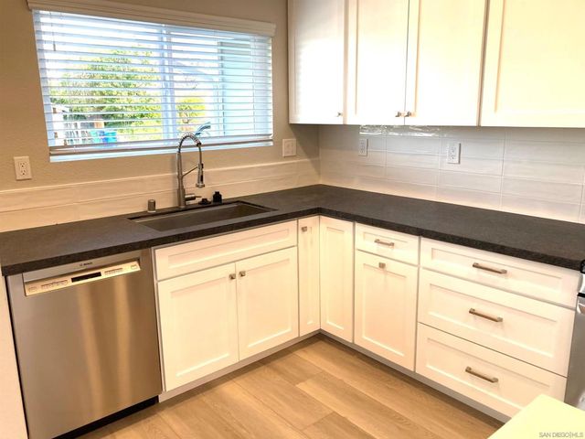 6152 Branting, San Diego, CA 92122