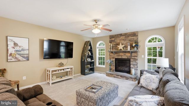 611 HORNBEAM CT, Stafford, VA 22556