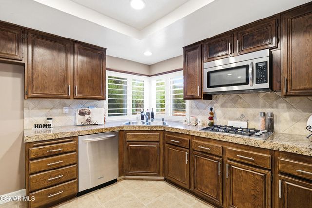 2058 Coleman Court, Simi Valley, CA 93063