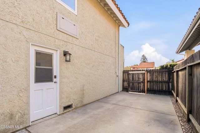 2058 Coleman Court, Simi Valley, CA 93063