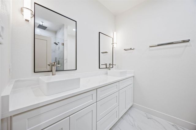 5222 Gold Street, Houston, TX 77026