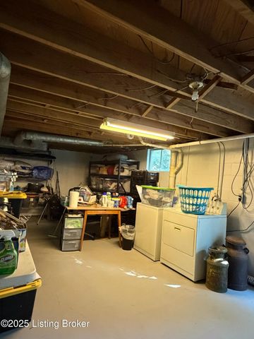 183 Eastview Cir, Shelbyville, KY 40065