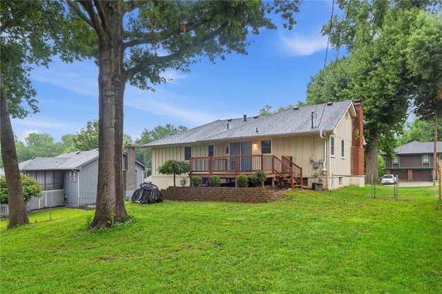414 Kingsley Avenue, Liberty, MO 64068