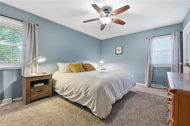 414 Kingsley Avenue, Liberty, MO 64068