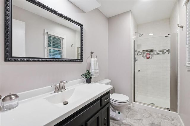 414 Kingsley Avenue, Liberty, MO 64068