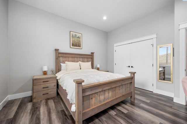 33812 Cantera Street, Kennewick, WA 99338