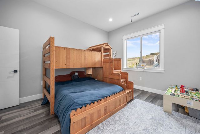 33812 Cantera Street, Kennewick, WA 99338