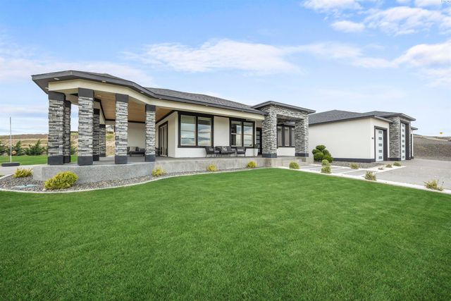 33812 Cantera Street, Kennewick, WA 99338