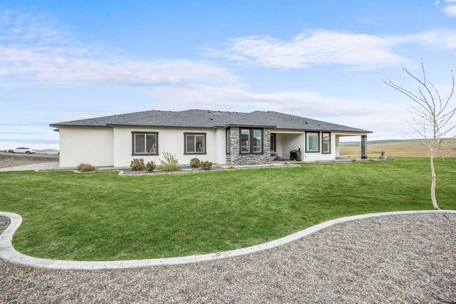 33812 Cantera Street, Kennewick, WA 99338