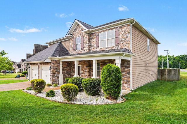 5000 Kendrick Dr, Spring Hill, TN 37174
