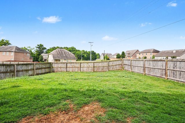 5000 Kendrick Dr, Spring Hill, TN 37174