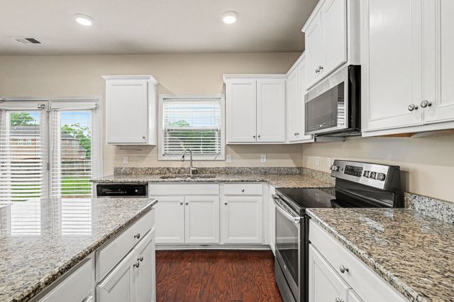 5000 Kendrick Dr, Spring Hill, TN 37174