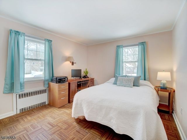 55 Watnong Dr, Morris Plains Boro, NJ 07950