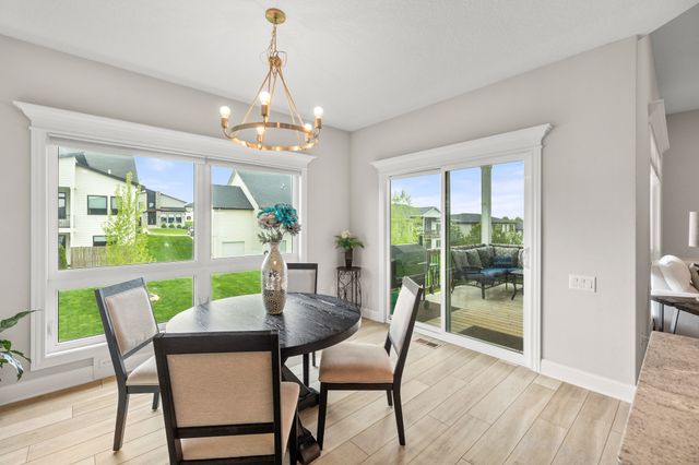 3910 Wildwood Court, Waukee, IA 50263