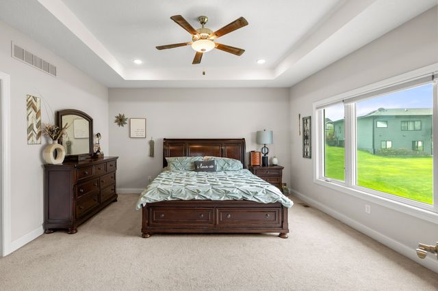 3910 Wildwood Court, Waukee, IA 50263