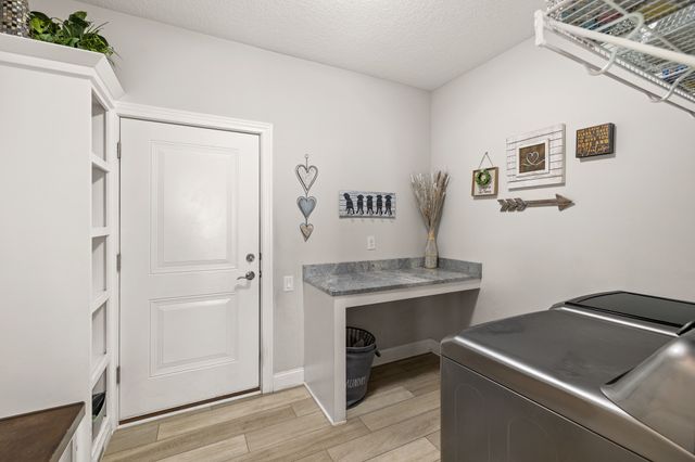 3910 Wildwood Court, Waukee, IA 50263