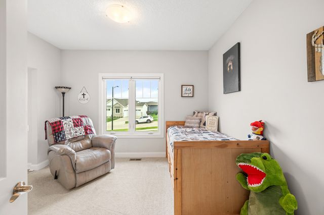 3910 Wildwood Court, Waukee, IA 50263