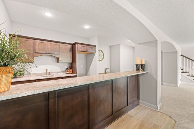 3910 Wildwood Court, Waukee, IA 50263