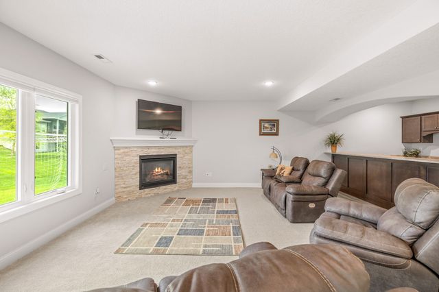3910 Wildwood Court, Waukee, IA 50263