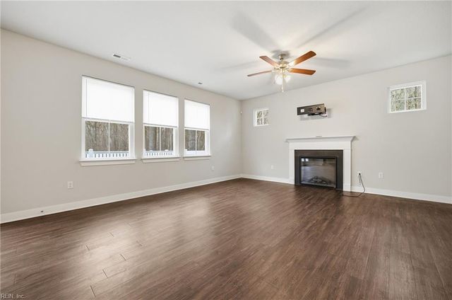 2029 Shipyard RD, Chesapeake, VA 23323