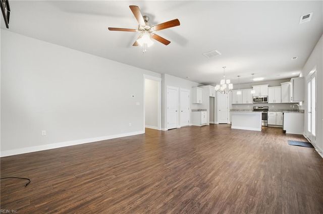 2029 Shipyard RD, Chesapeake, VA 23323