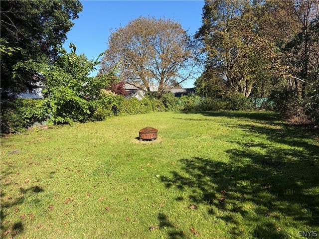 1317 Northcliffe Road, Syracuse, NY 13206