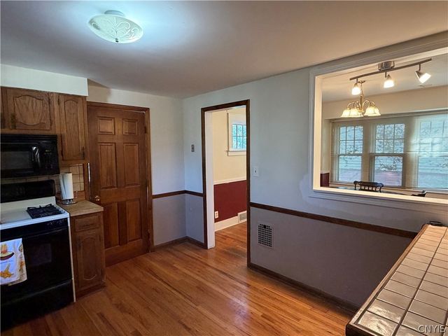 1317 Northcliffe Road, Syracuse, NY 13206