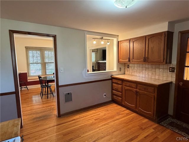 1317 Northcliffe Road, Syracuse, NY 13206