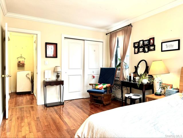 150-25 72ND Road 4C, Kew Garden Hills, NY 11367