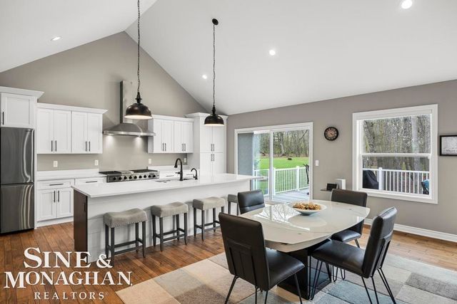 2285 White Hawk Trl Road, Marion Twp, MI 48843