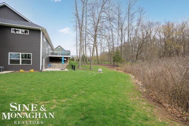 2285 White Hawk Trl Road, Marion Twp, MI 48843