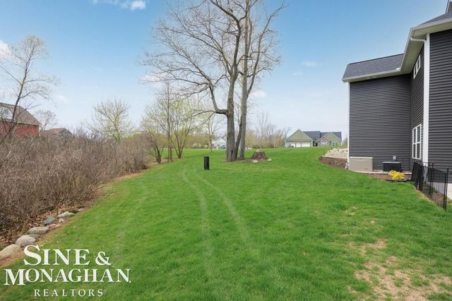 2285 White Hawk Trl Road, Marion Twp, MI 48843