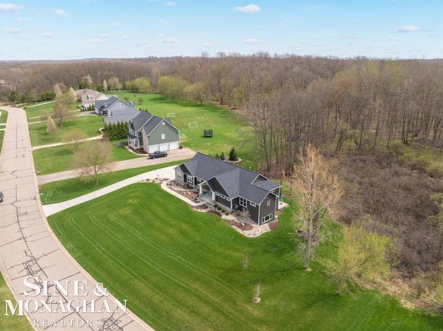 2285 White Hawk Trl Road, Marion Twp, MI 48843