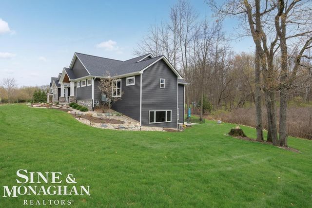 2285 White Hawk Trl Road, Marion Twp, MI 48843
