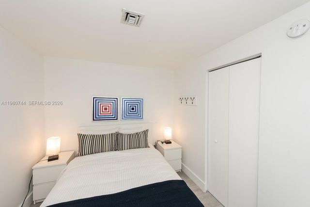 16385 Biscayne Blvd 2304, North Miami Beach, FL 33160