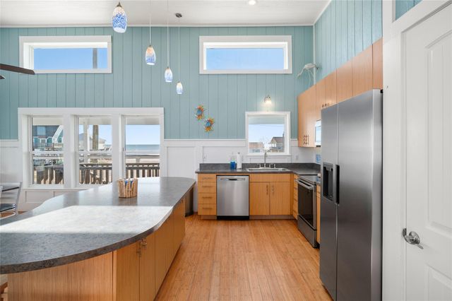 12903 Buccaneer Parkway, Freeport, TX 77541