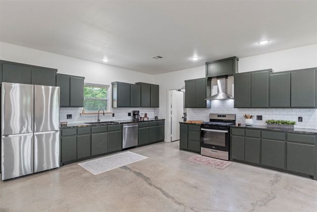 37299 Lake Road, Shawnee, OK 74801