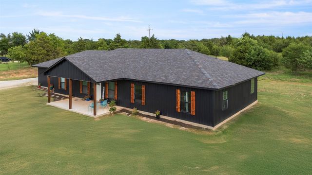 37299 Lake Road, Shawnee, OK 74801