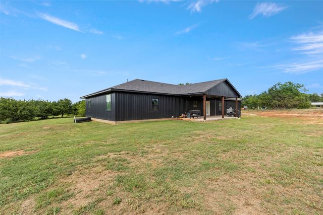 37299 Lake Road, Shawnee, OK 74801