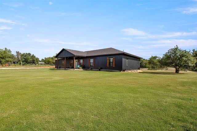 37299 Lake Road, Shawnee, OK 74801