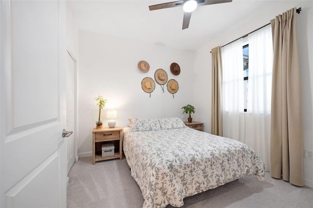 659 NW 204th Street, Miami, FL 33169