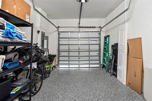 659 NW 204th Street, Miami, FL 33169