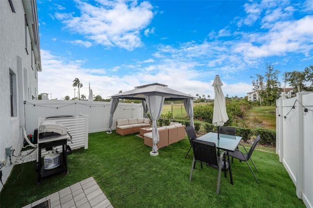 659 NW 204th Street, Miami, FL 33169