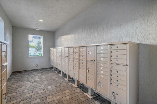 659 NW 204th Street, Miami, FL 33169