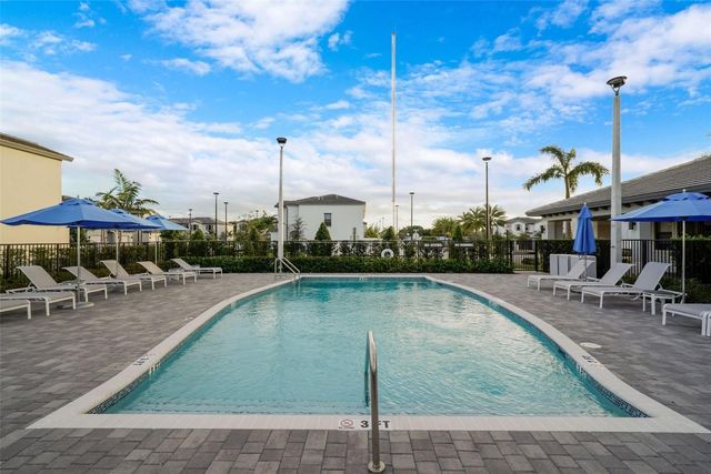 659 NW 204th Street, Miami, FL 33169