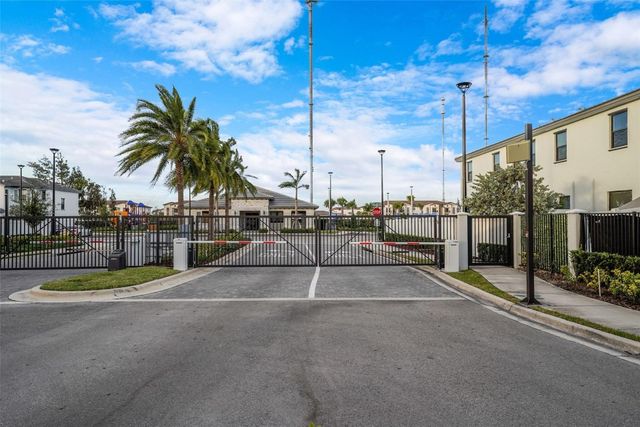 659 NW 204th Street, Miami, FL 33169