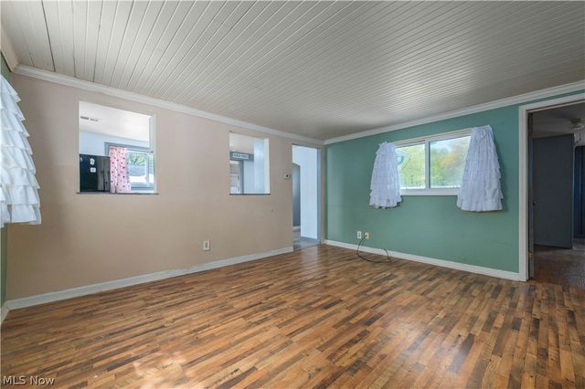 258 Vineyard Road, Avon Lake, OH 44012