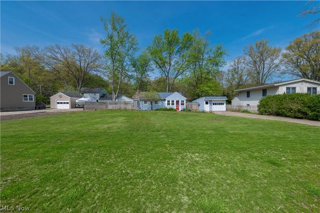 258 Vineyard Road, Avon Lake, OH 44012
