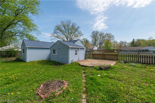 258 Vineyard Road, Avon Lake, OH 44012